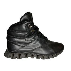 Reebok Zig Tech High Top Black Leather Sneaker Size 5.5